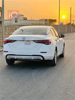 نيسان سنترا